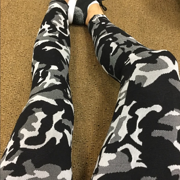 Koral Knockout Camo Workout Leggings Xs 